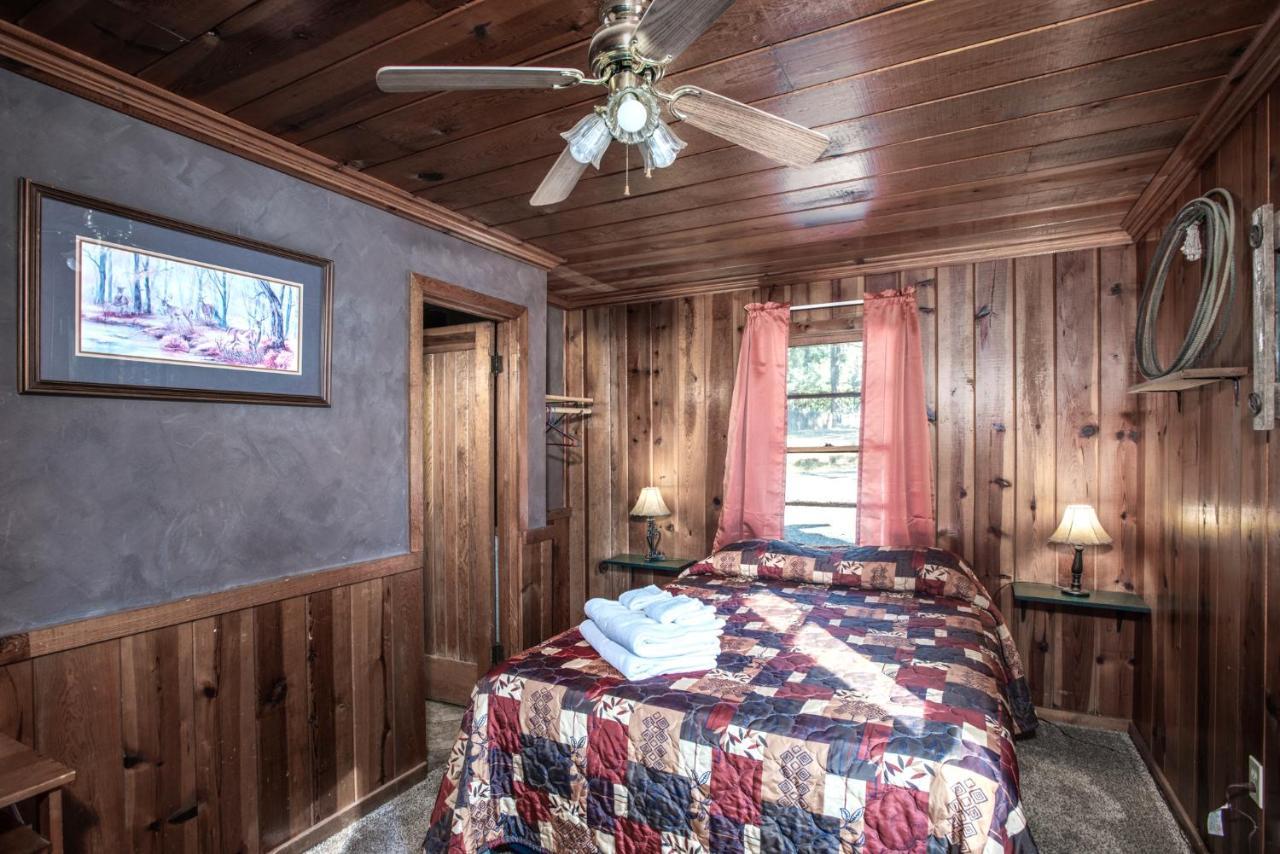 Apache Village 7, Queen Bed, Midtown, Sleeps 2 Ruidoso Exterior foto